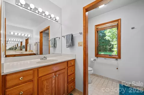 Bath - 168 Heather St, Boone, NC 28607 photo 1 of 6