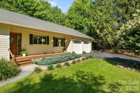 Exterior - 168 Heather St, Boone, NC 28607 photo 6 of 8