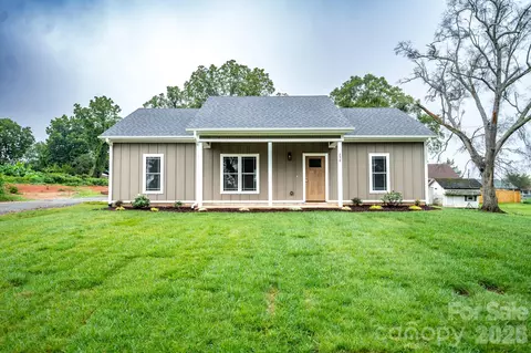 258 Florida Ave, Spindale, NC 28160