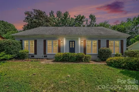 5734 Faulconbridge Rd, Charlotte, NC 28227