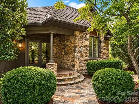 4821 Elmhurst Ne Dr NE, Hickory, NC 28601