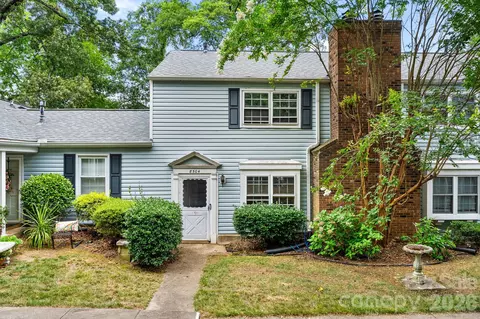 8504 Castle Pine Ct, Charlotte, NC 28226