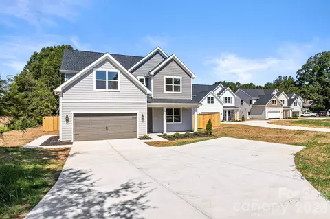 Exterior - 2411 Secrest Shortcut Rd, Monroe, NC 28110 photo 2 of 5