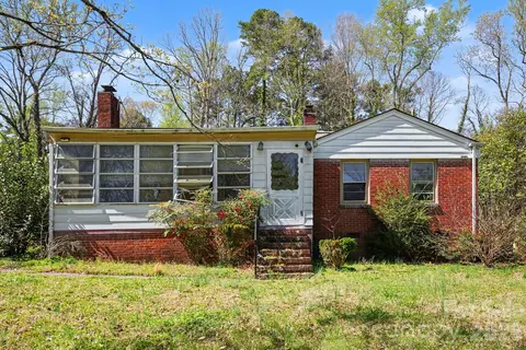 105 Shelton Cir, Wadesboro, NC 28170