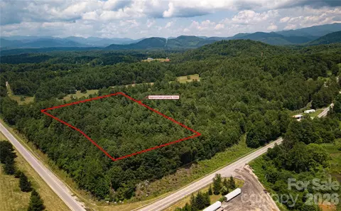 60 Upper Roberts Branch Rd, Weaverville, NC 28787