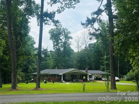 7124 Ridge Lane Rd, Charlotte, NC 28262
