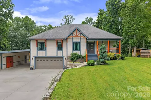 38 Little Forest Dr, Asheville, NC 28806