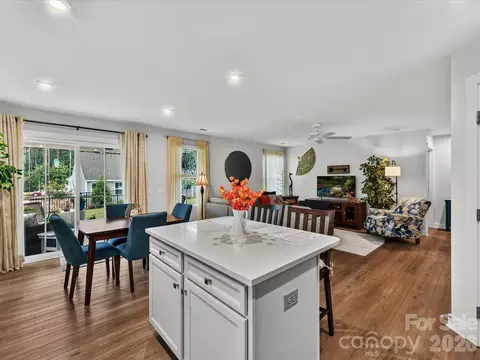 Kitchen - 557 Nesbe St, Lancaster, SC 29720 photo 3 of 3