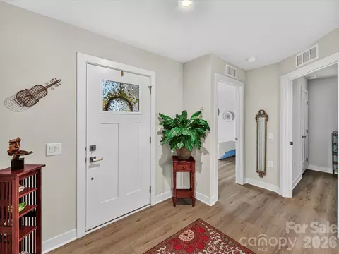 Entry Way - 557 Nesbe St, Lancaster, SC 29720 photo 1 of 2