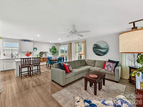 Living - 557 Nesbe St, Lancaster, SC 29720 photo 1 of 2