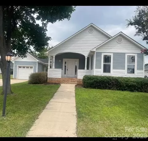 128 Tarrington Dr, Statesville, NC 28625