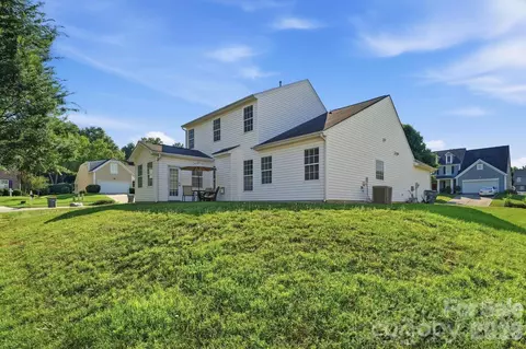 Exterior - 3387 Merchant Ln, Davidson, NC 28036 photo 2 of 2