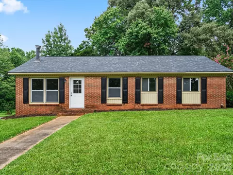 5312 Larewood Dr, Charlotte, NC 28215