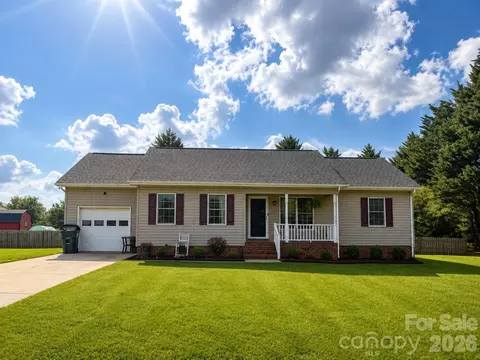369 Cooper Farm Rd, Statesville, NC 28625