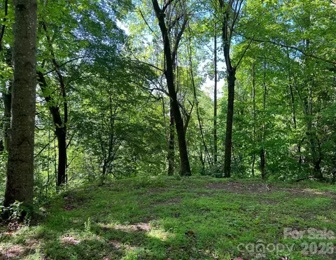 Valley Drive, Lenoir, NC 28645