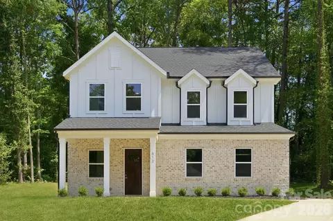 612 Camelot Dr, Salisbury, NC 28144