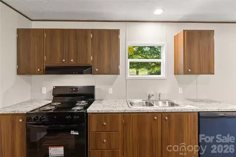 Kitchen - 34 S Gaither Ave, Newton, NC 28658 photo 3 of 5