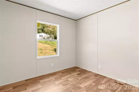 Bedroom - 34 S Gaither Ave, Newton, NC 28658 photo 5 of 7