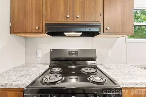 Kitchen - 34 S Gaither Ave, Newton, NC 28658 photo 4 of 5