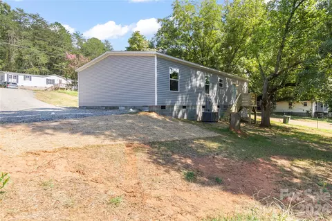Exterior - 34 S Gaither Ave, Newton, NC 28658 photo 5 of 6