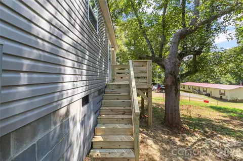 Exterior - 34 S Gaither Ave, Newton, NC 28658 photo 4 of 6