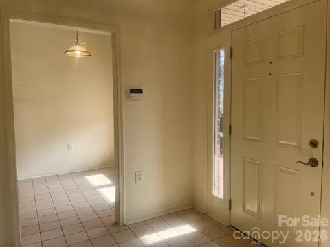 Entry Way - 509 26th Ne Ave NE, Hickory, NC 28601 photo 2 of 4
