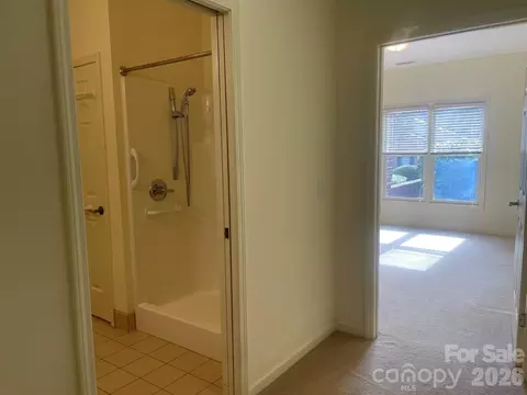 Entry Way - 509 26th Ne Ave NE, Hickory, NC 28601 photo 3 of 4
