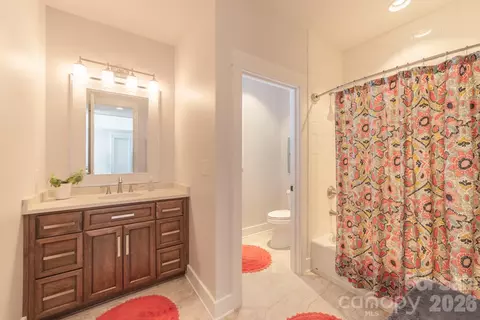 Bath - 423 Watson St, Davidson, NC 28036 photo 6 of 6