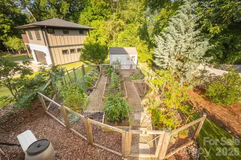 Exterior - 423 Watson St, Davidson, NC 28036 photo 6 of 8