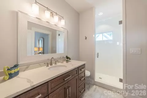 Bath - 423 Watson St, Davidson, NC 28036 photo 5 of 6