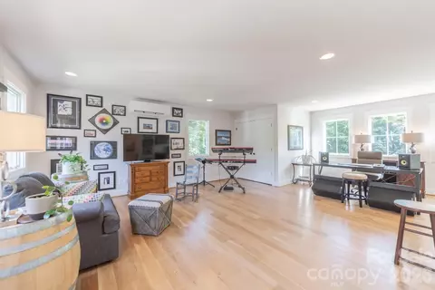 Other - 423 Watson St, Davidson, NC 28036 photo 11 of 14