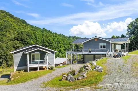 2345 Sugar Camp Rd, Marshall, NC 28753