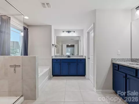 Bath - 2963 Bridgewater St, Lancaster, SC 29720 photo 1 of 4