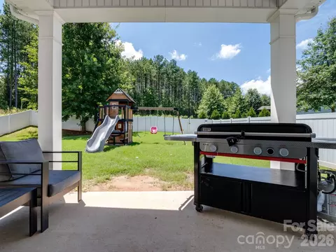 Exterior - 2963 Bridgewater St, Lancaster, SC 29720 photo 4 of 9