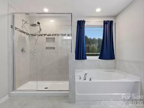 Bath - 2963 Bridgewater St, Lancaster, SC 29720 photo 3 of 4