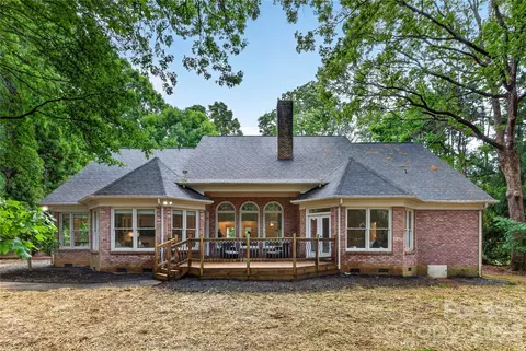 6424 Antioch Ct, Matthews, NC 28104