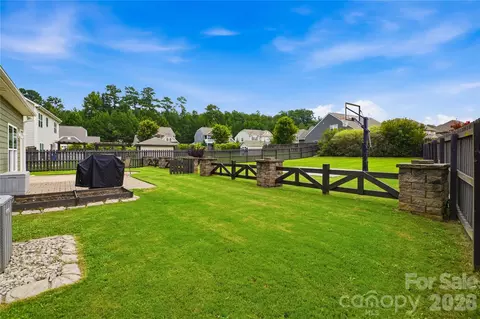 Exterior - 3151 Delaware Dr, Denver, NC 28037 photo 5 of 8