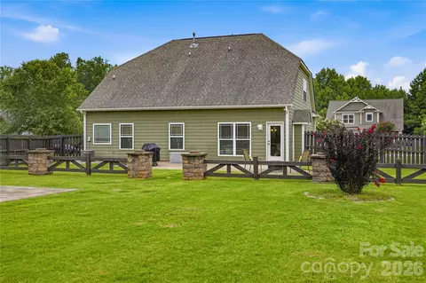 Exterior - 3151 Delaware Dr, Denver, NC 28037 photo 3 of 8
