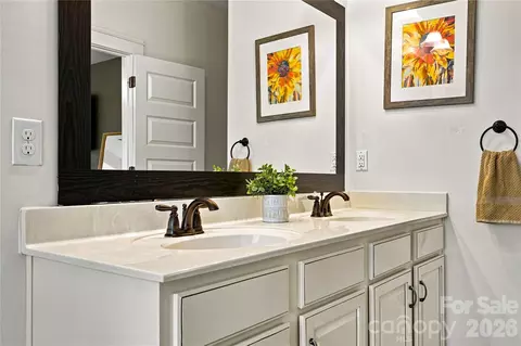 Bath - 3151 Delaware Dr, Denver, NC 28037 photo 4 of 6