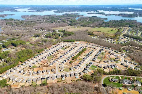View/Area - 3151 Delaware Dr, Denver, NC 28037 photo 4 of 5