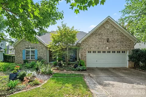 12034 Hampton Place Dr, Charlotte, NC 28269