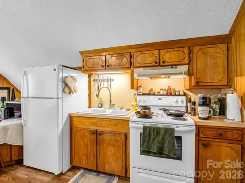Kitchen - 90 Mcentire Rd, Tryon, NC 28782 photo 2 of 2