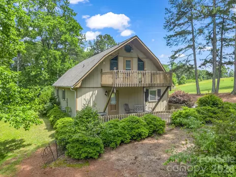 Exterior - 90 Mcentire Rd, Tryon, NC 28782 photo 2 of 8