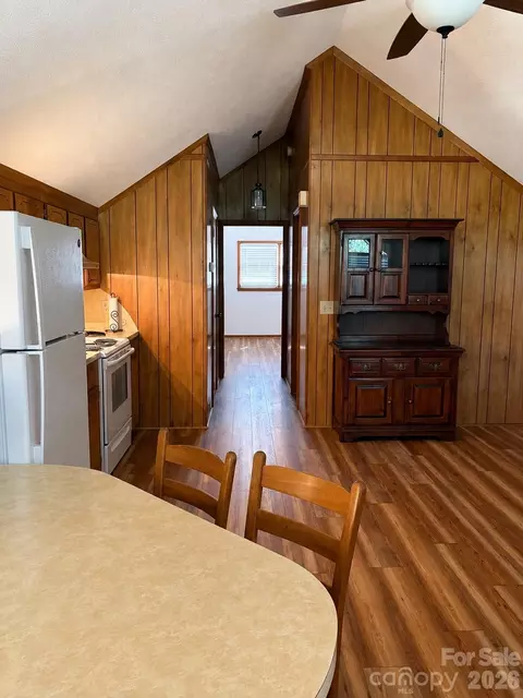 Entry Way - 90 Mcentire Rd, Tryon, NC 28782 photo 1 of 2