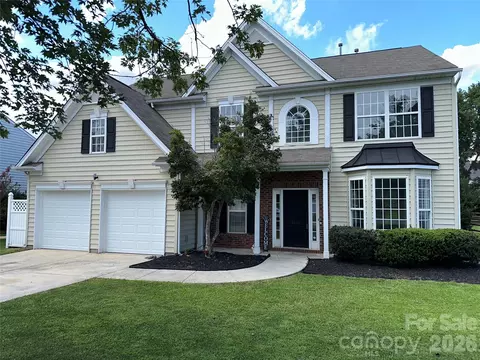 5867 Crimson Oak Ct, Harrisburg, NC 28075