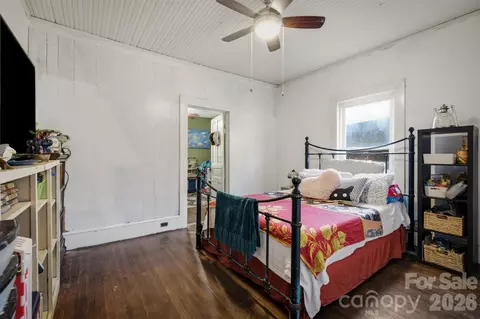 Bedroom - 115 Evans St, Morganton, NC 28655 photo 1 of 3