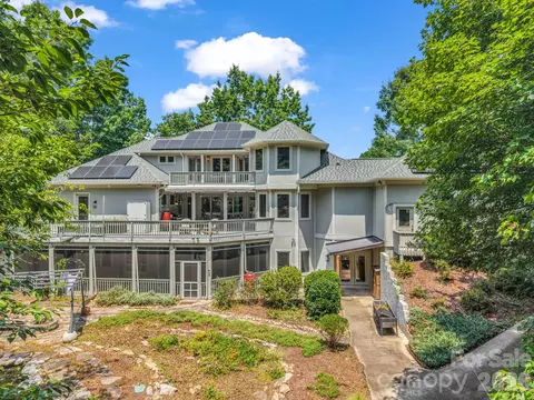 556 Quail Ridge Blvd, Lake Lure, NC 28746