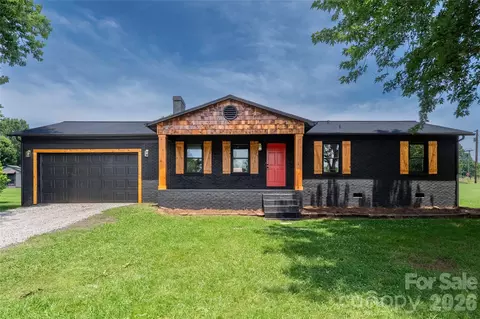 112 Robinette Ln, Statesville, NC 28625
