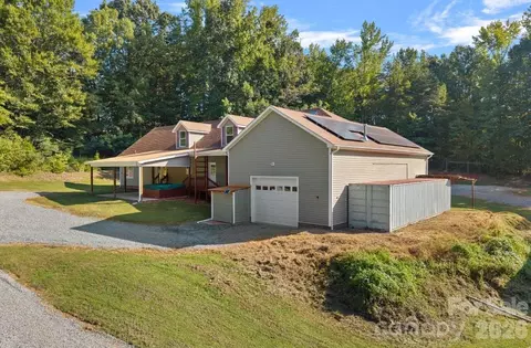 10429 Starwood Dr, Charlotte, NC 28215