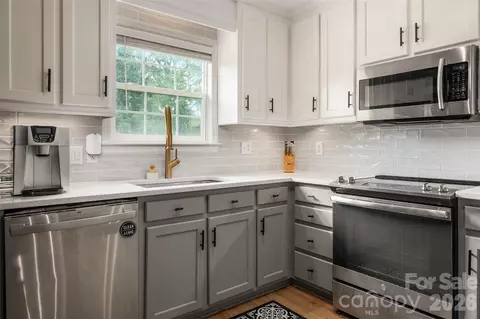 Kitchen - 3209 Monte Dr, Monroe, NC 28110 photo 7 of 8
